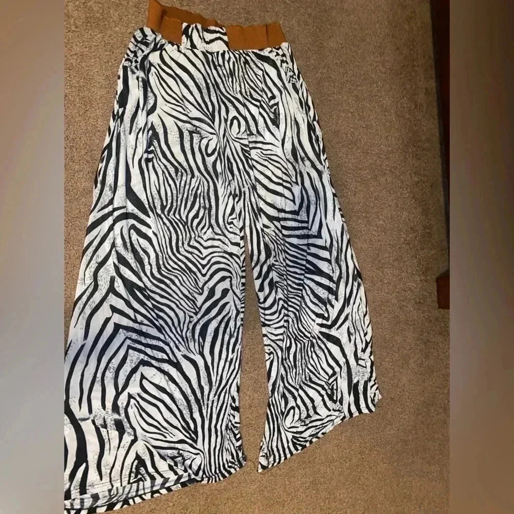Marbella Wide Leg Zebra Pants​​​